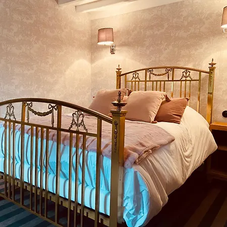 אורחן D'inxent *